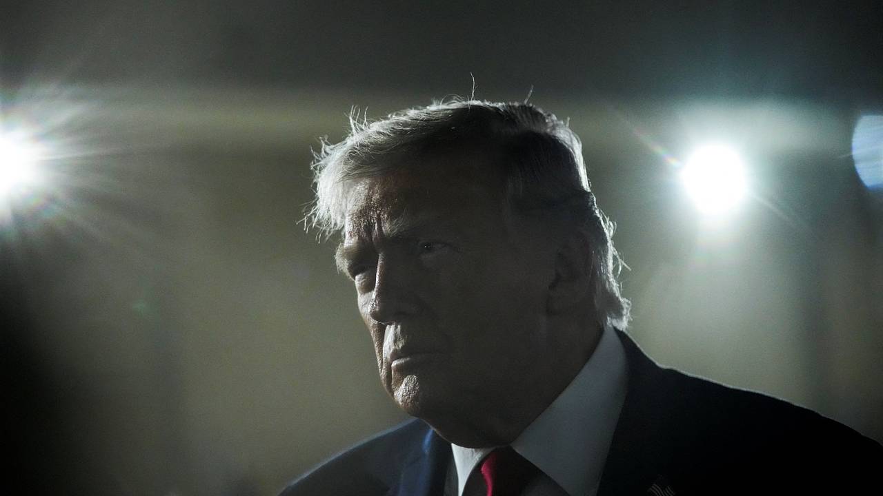 Трампа освистали перед матчем НБА Трампа освистали перед матчем НБА