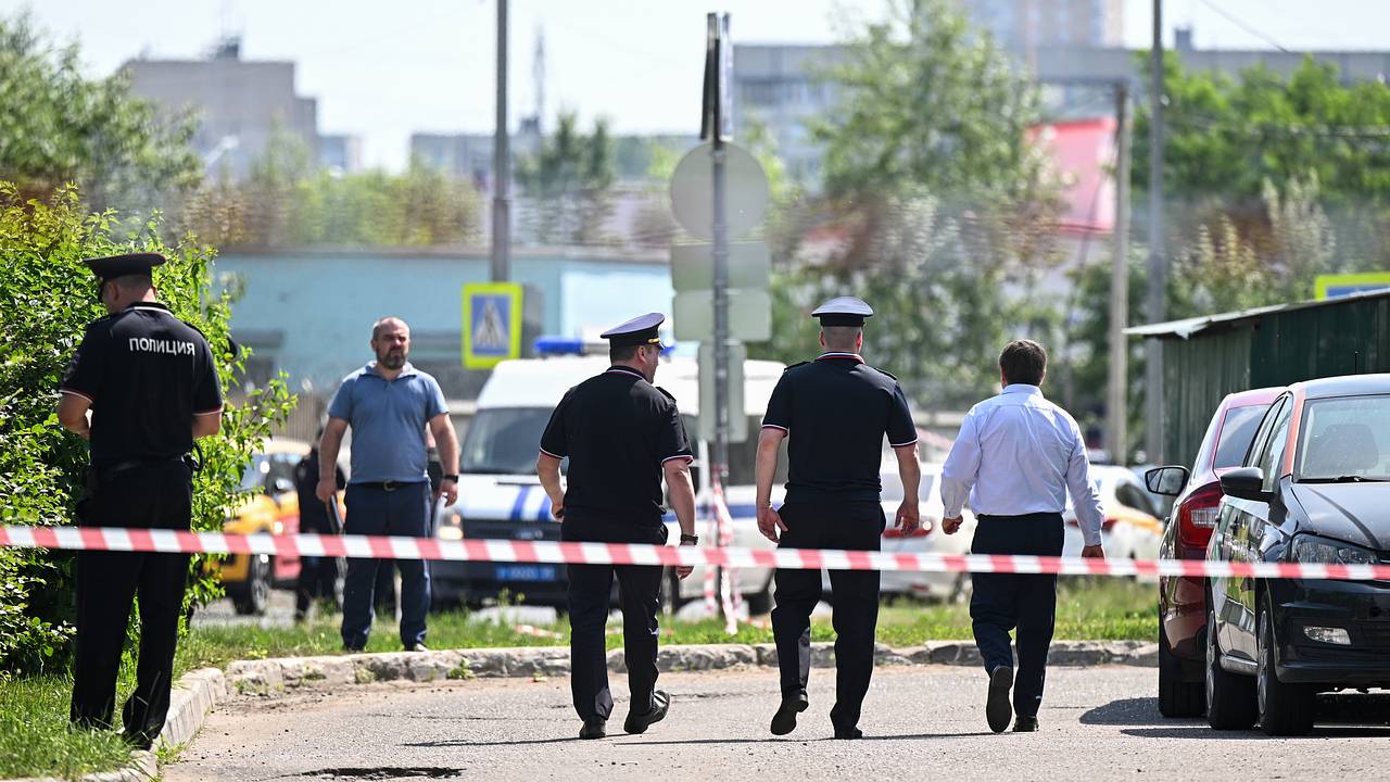 Очевидец рассказал на видео о криках водителя взорванной в Балашихе машины Очевидец рассказал на видео о криках водителя взорванной в Балашихе машины