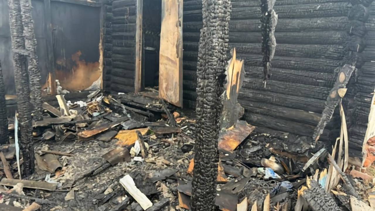 Россиянин решил заживо сжечь троих женщин с детьми