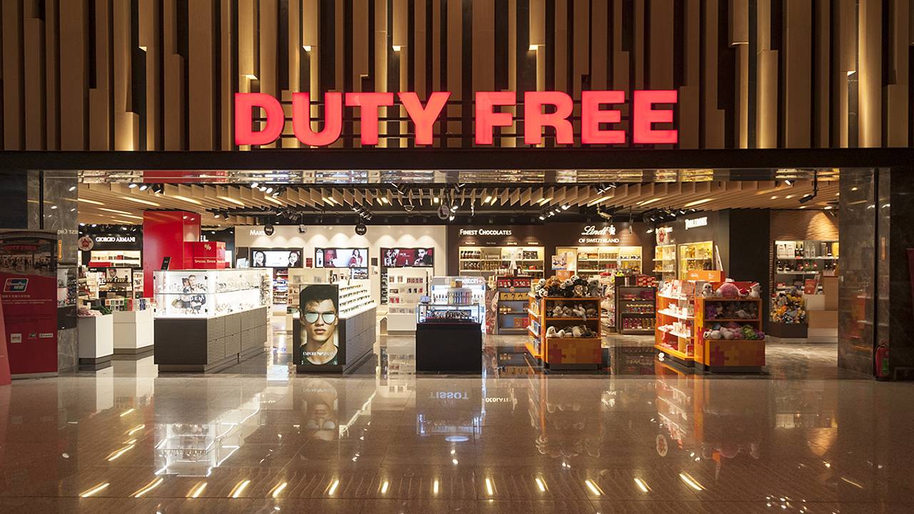 Россиянин ограбил duty-free в чужом городе и улетел домой Россиянин ограбил duty-free в чужом городе и улетел домой