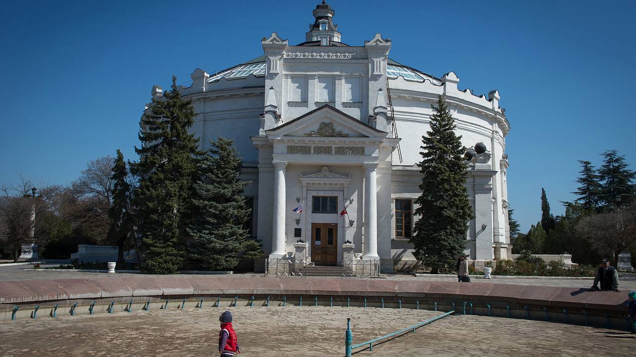 Украинский БПЛА повредил здание панорамы «Оборона Севастополя»
