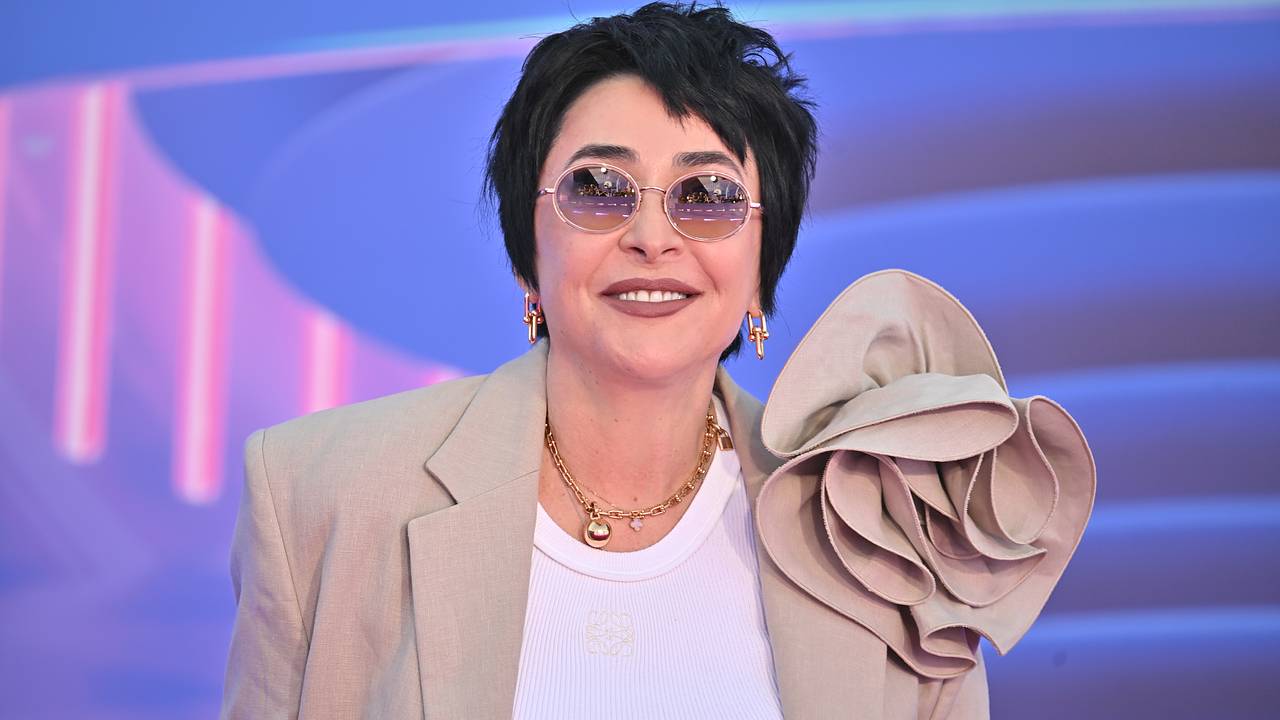 Лолита нашла замену сексу