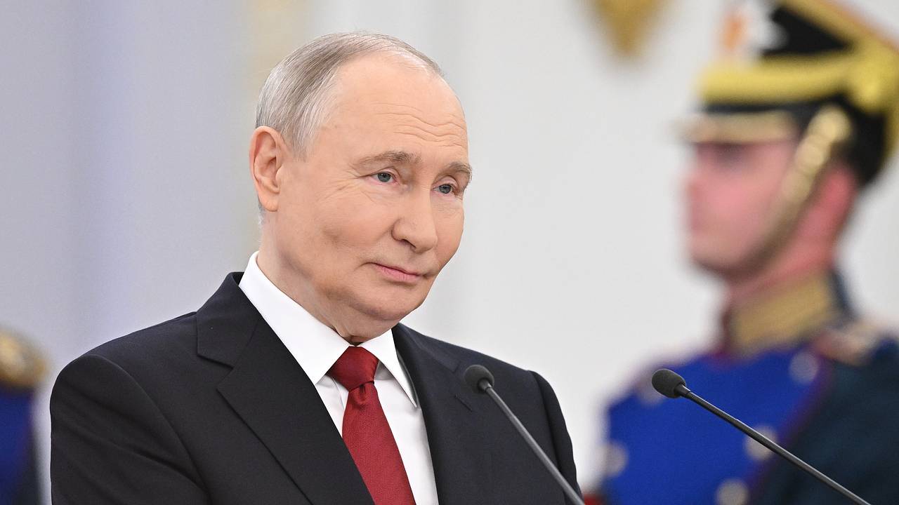 Путин заявил о гордости за свершения предков