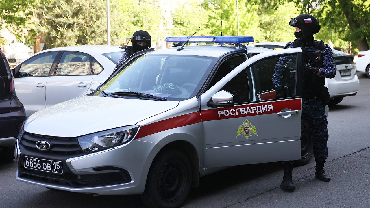 Россиянин сделал замечание нанятому уголовнику и поплатился Россиянин сделал замечание нанятому уголовнику и поплатился