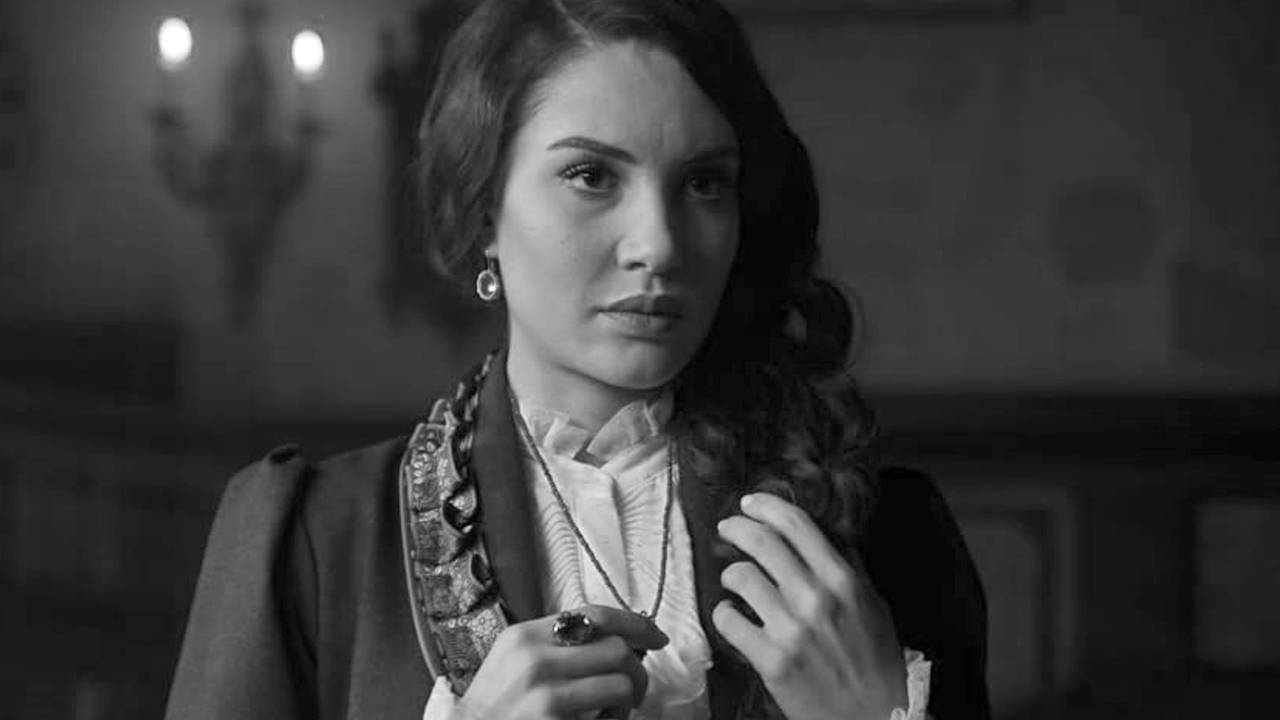35-летняя звезда турецких сериалов умерла от сердечного приступа