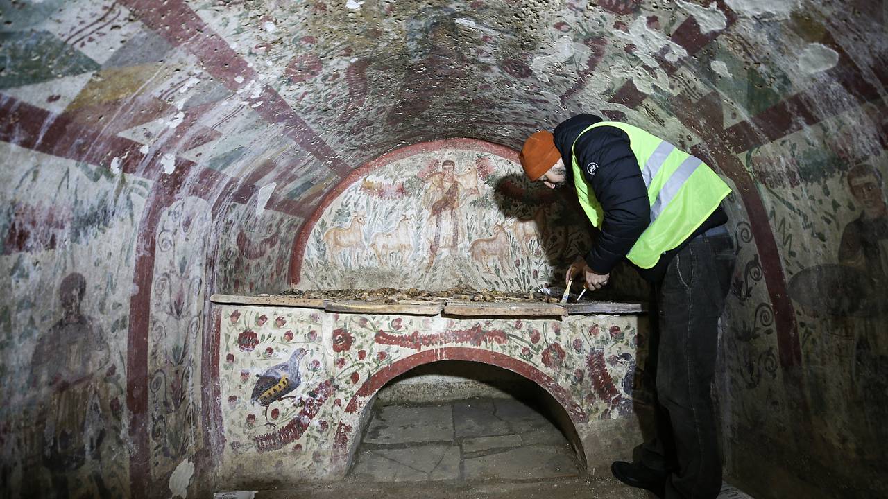 Найдено редчайшее древнее изображение Иисуса Христа в необычном образе