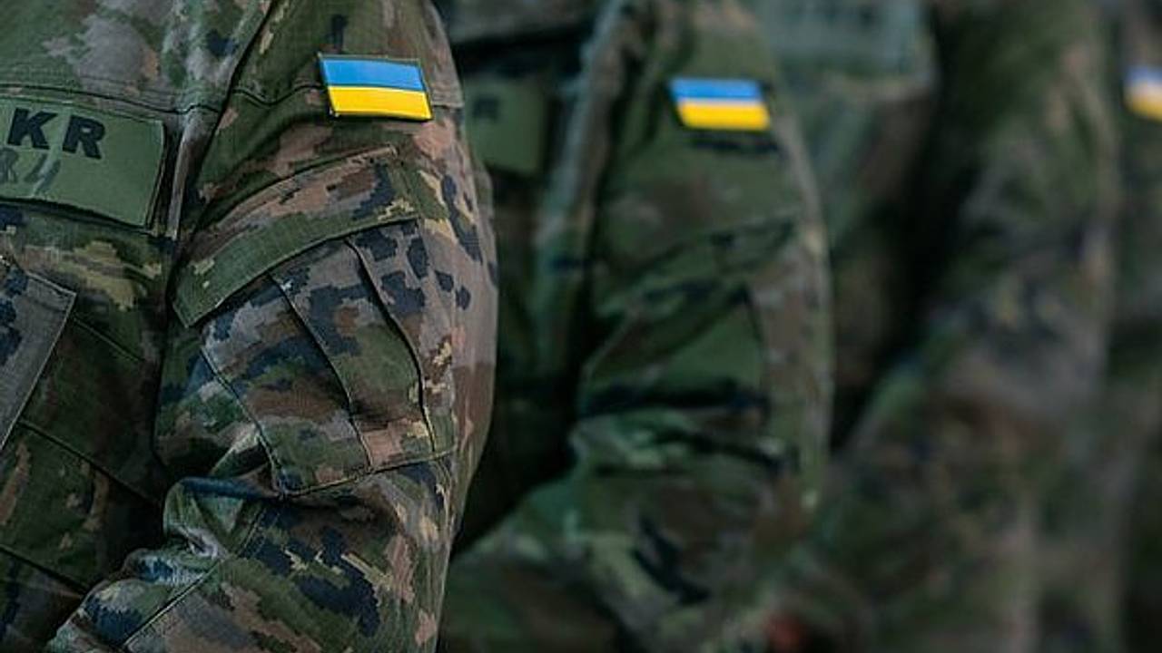 На Украине анонсировали начало демобилизации военнослужащих На Украине анонсировали начало демобилизации военнослужащих