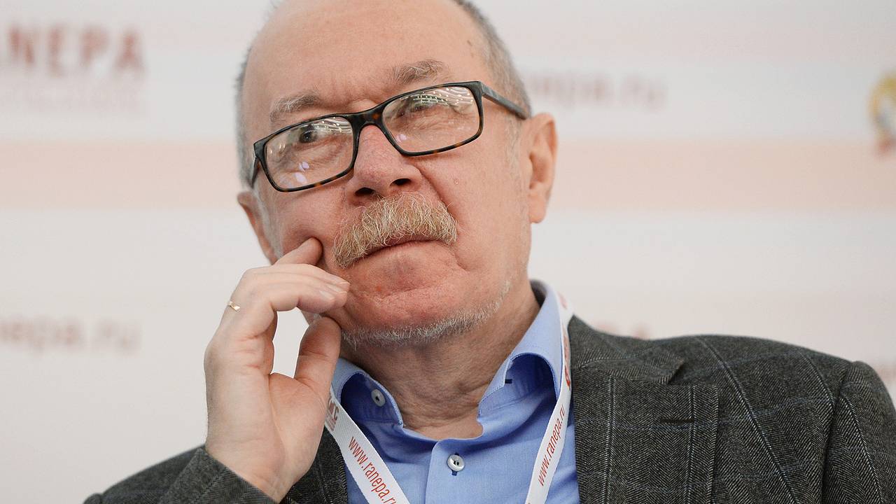 Драгунский посоветовал школьникам две неожиданные книги