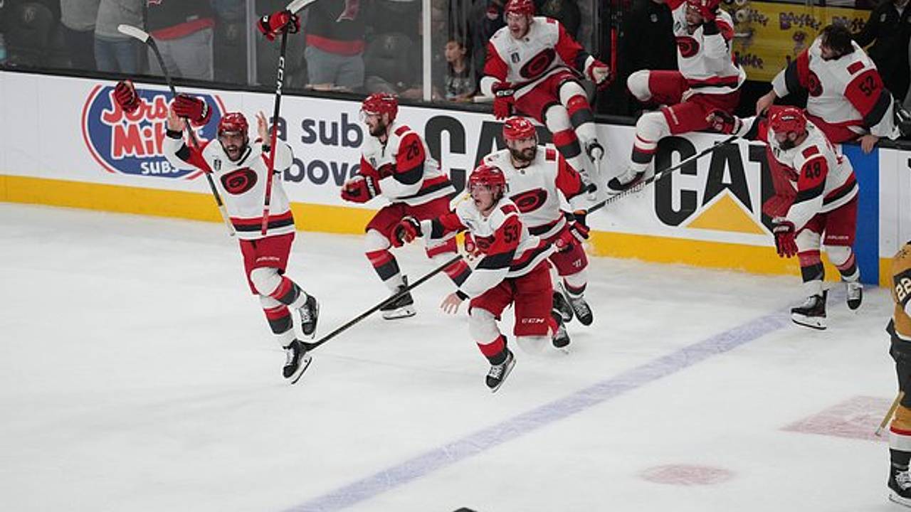 Олимпийский чемпион одним словом охарактеризовал отношение IIHF к российским хоккеистам