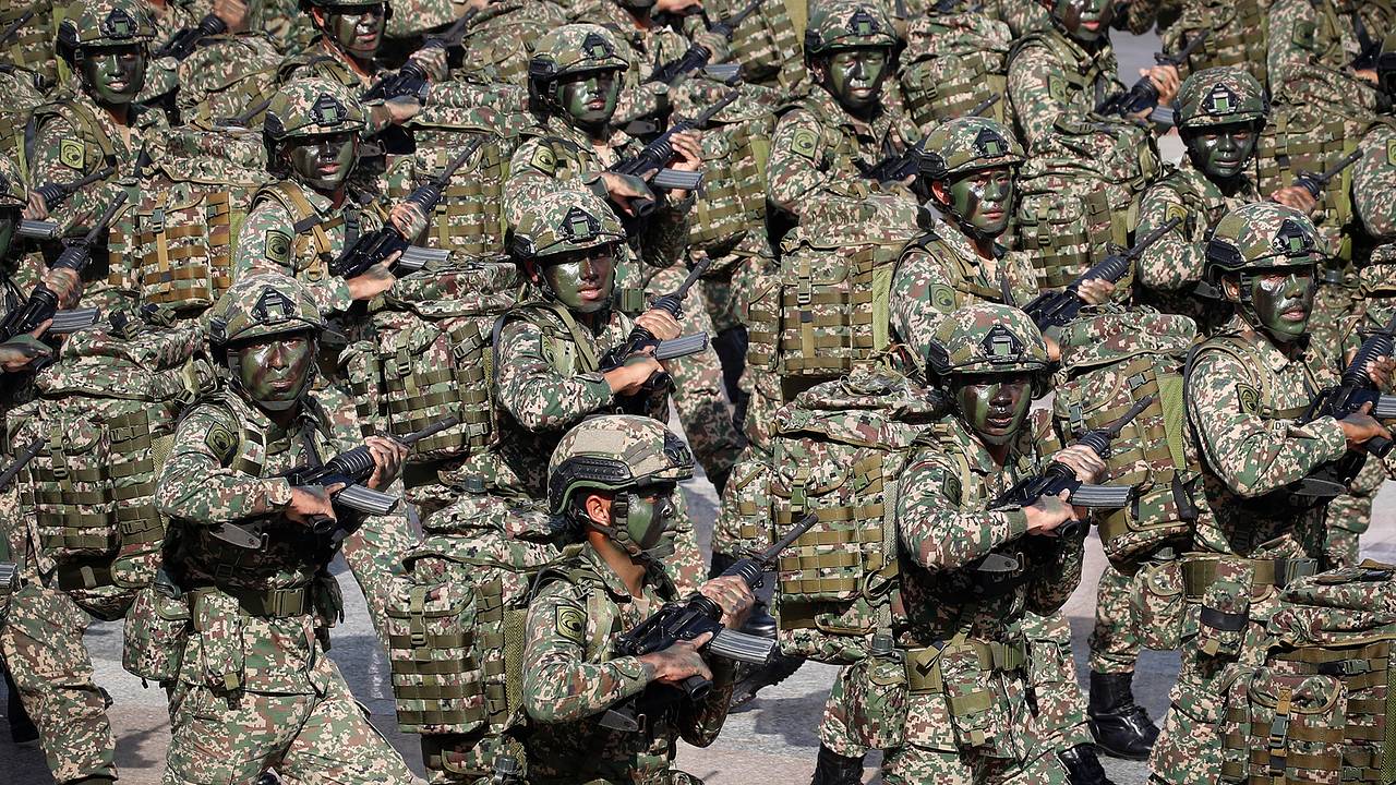 Двое солдат подорвались во время учений по метанию гранат
