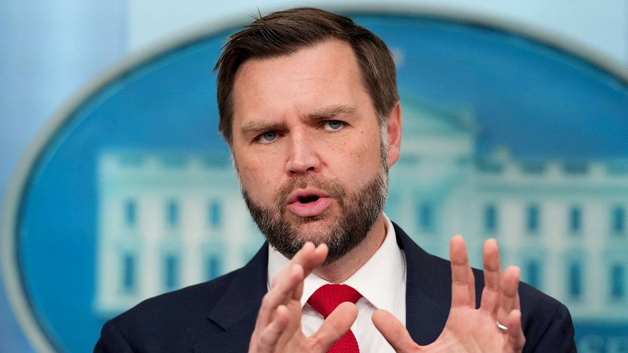 Вэнс предупредил о возможном возобновлении военных действий США в Иране
