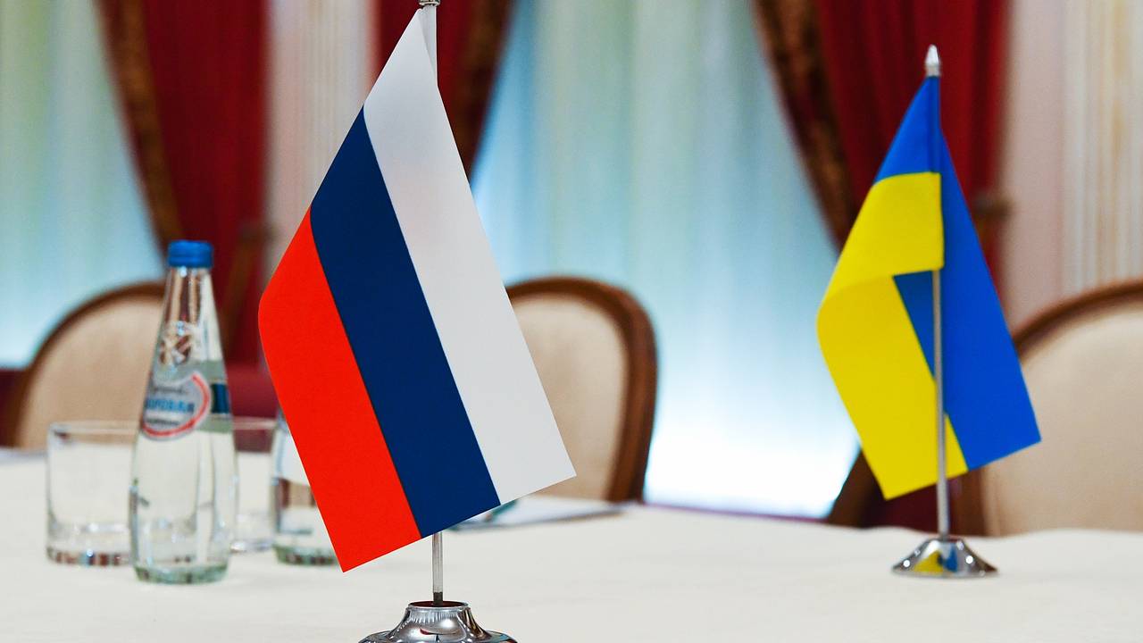 Политик сделал неожиданное заявление по переговорам России и Украины
