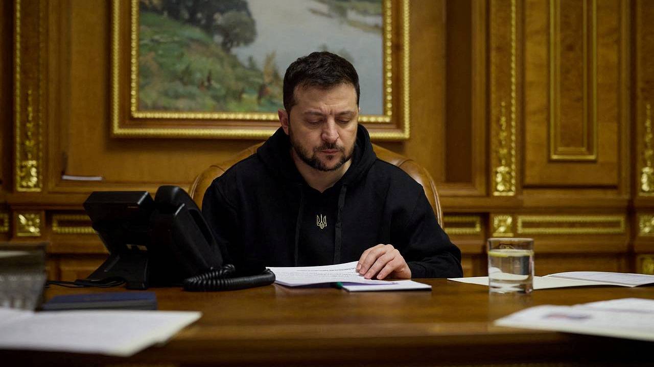 Военкор заявил о желании Зеленского взять Крым в заложники