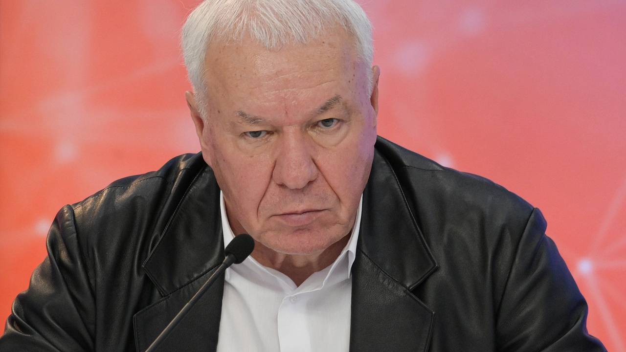 Российский генерал-лейтенант оценил силы белорусской армии ответить ВСУ Российский генерал-лейтенант оценил силы белорусской армии ответить ВСУ