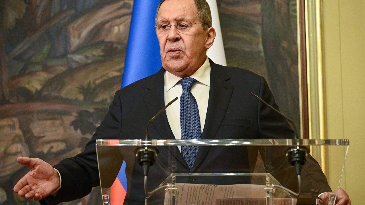 В Евросоюзе прокомментировали решение Politico не публиковать статью Лаврова
