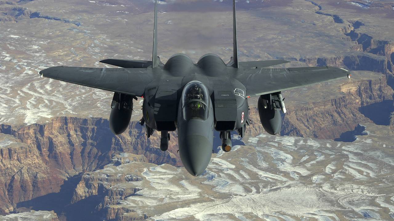 Пилот сбитого над Ираном F 15 рассказал об «инопланетных» дронах Пилот сбитого над Ираном F 15 рассказал об «инопланетных» дронах