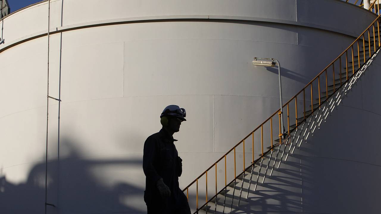 Торговый партнер России снизил темпы переработки нефти до минимума