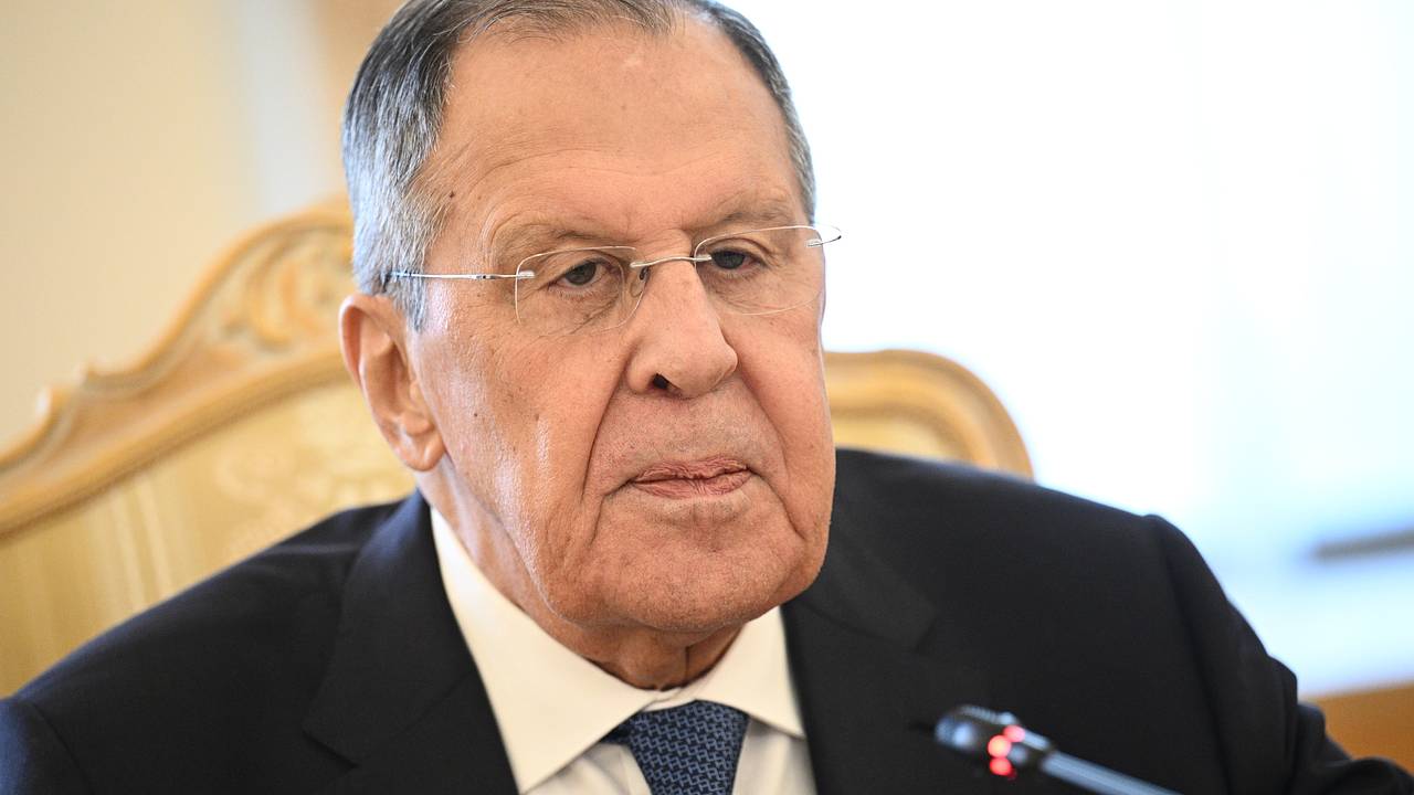 Лавров рассказал о «гонцах Лондона и Парижа» на переговоры с Россией