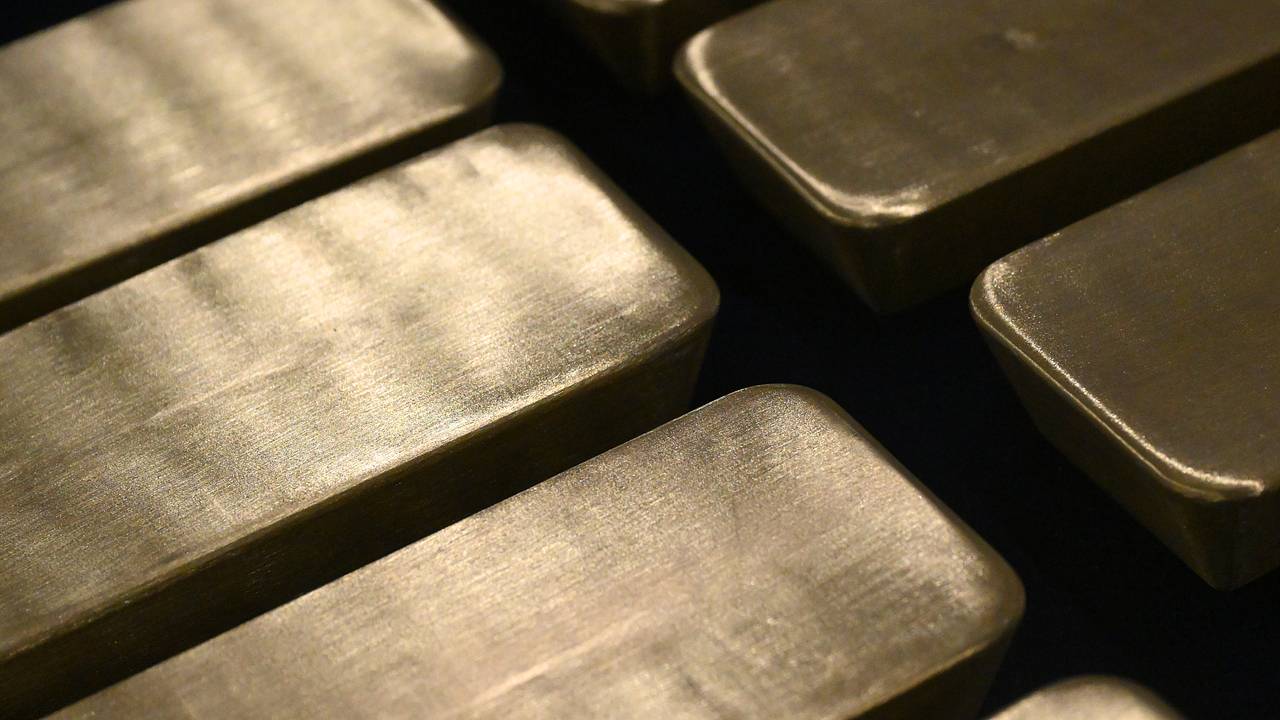 Мировые цены на серебро обрушились