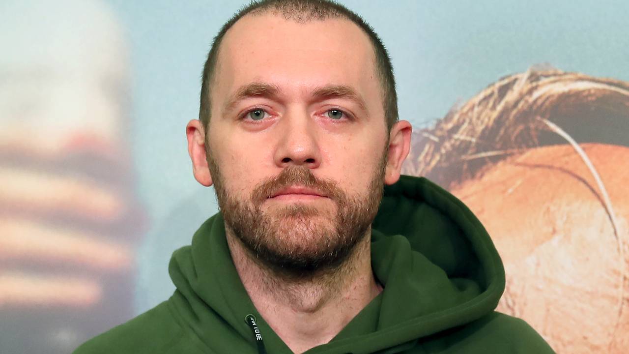 Звезда «Мажора» показал редкое фото с дочерью в честь ее юбилея