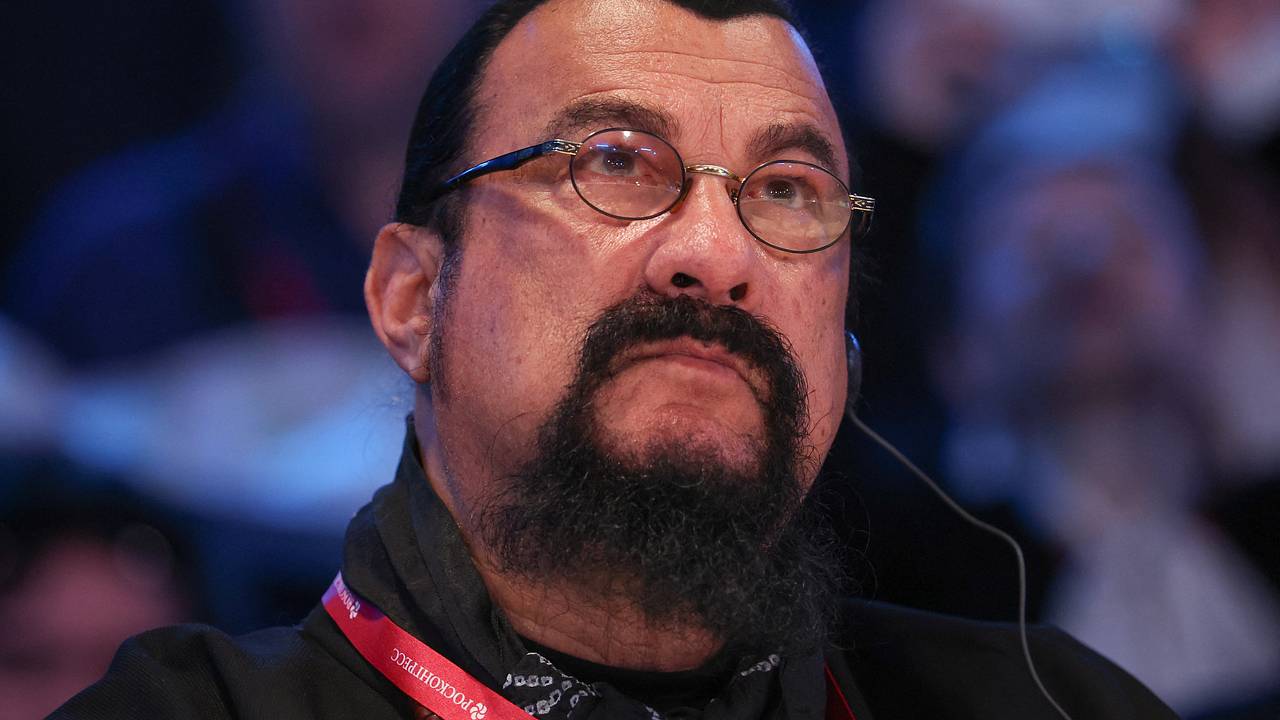 Стивен Сигал приготовился продать свой дом в Подмосковье «по дешевке»
