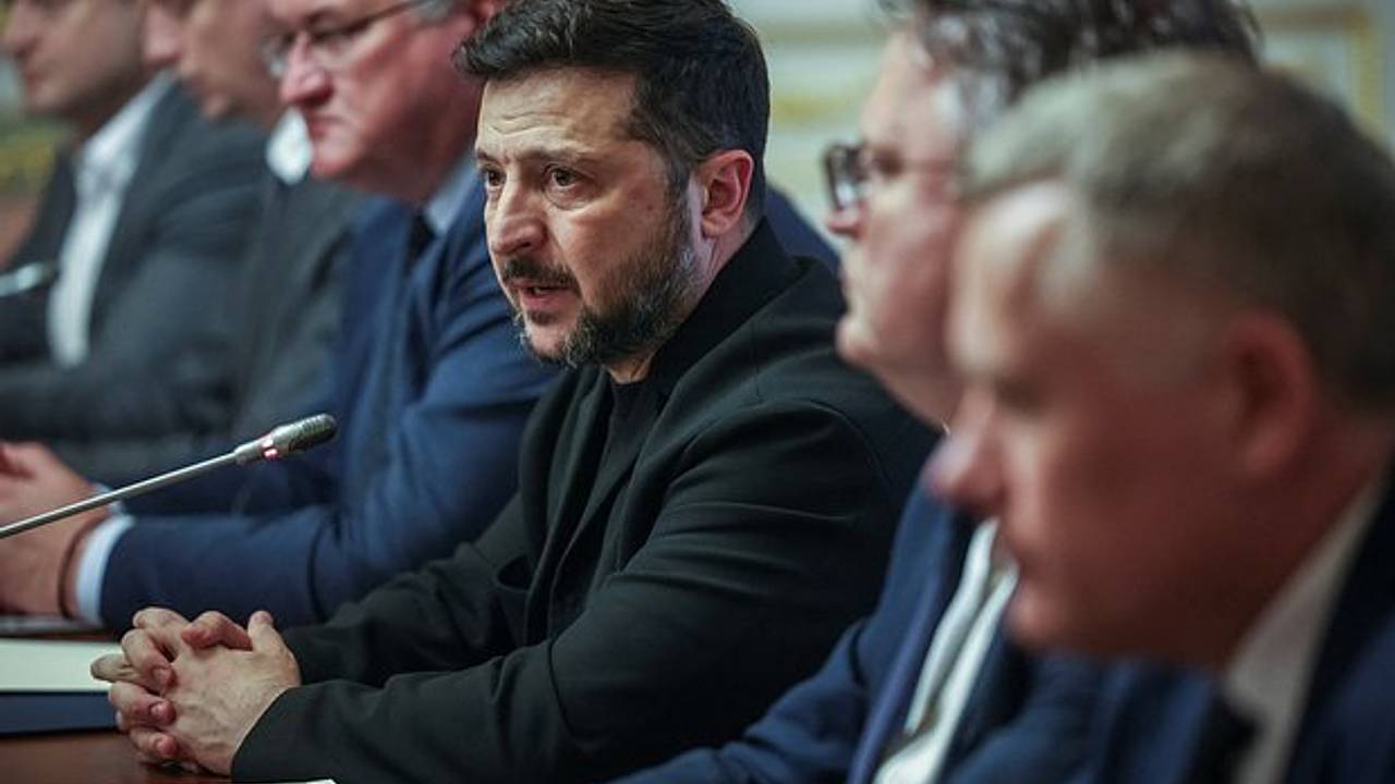 Экс-помощник Кучмы жестко раскритиковал новое заявление Зеленского