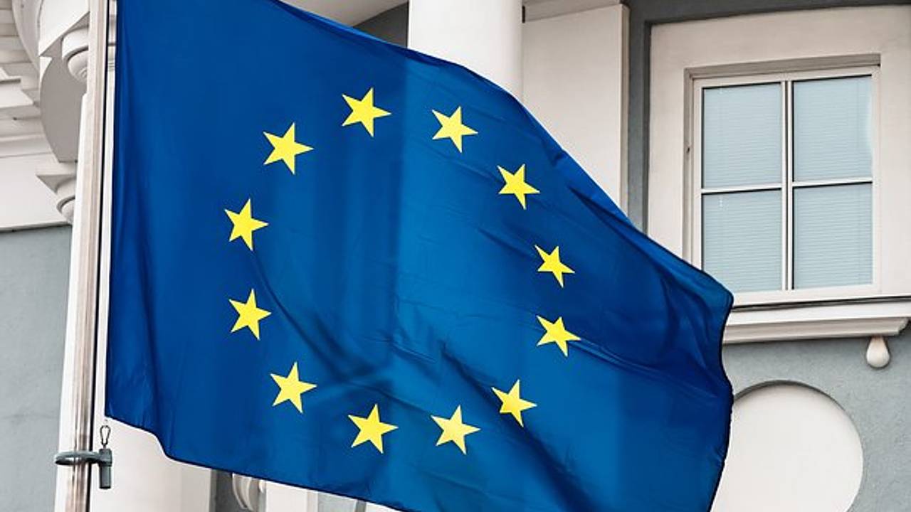Макрон выступил с новым анонсом по Украине