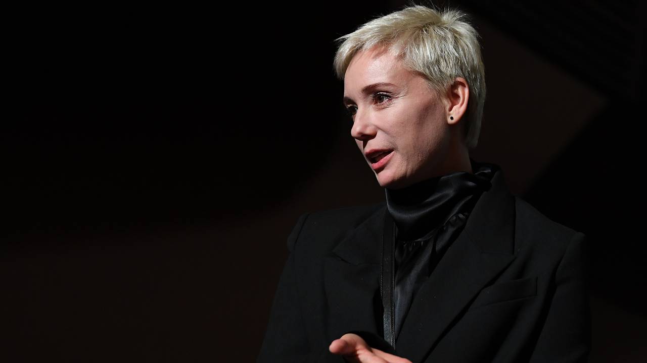 Уволенная из рижского театра Хаматова нашла новую работу в другой стране Уволенная из рижского театра Хаматова нашла новую работу в другой стране