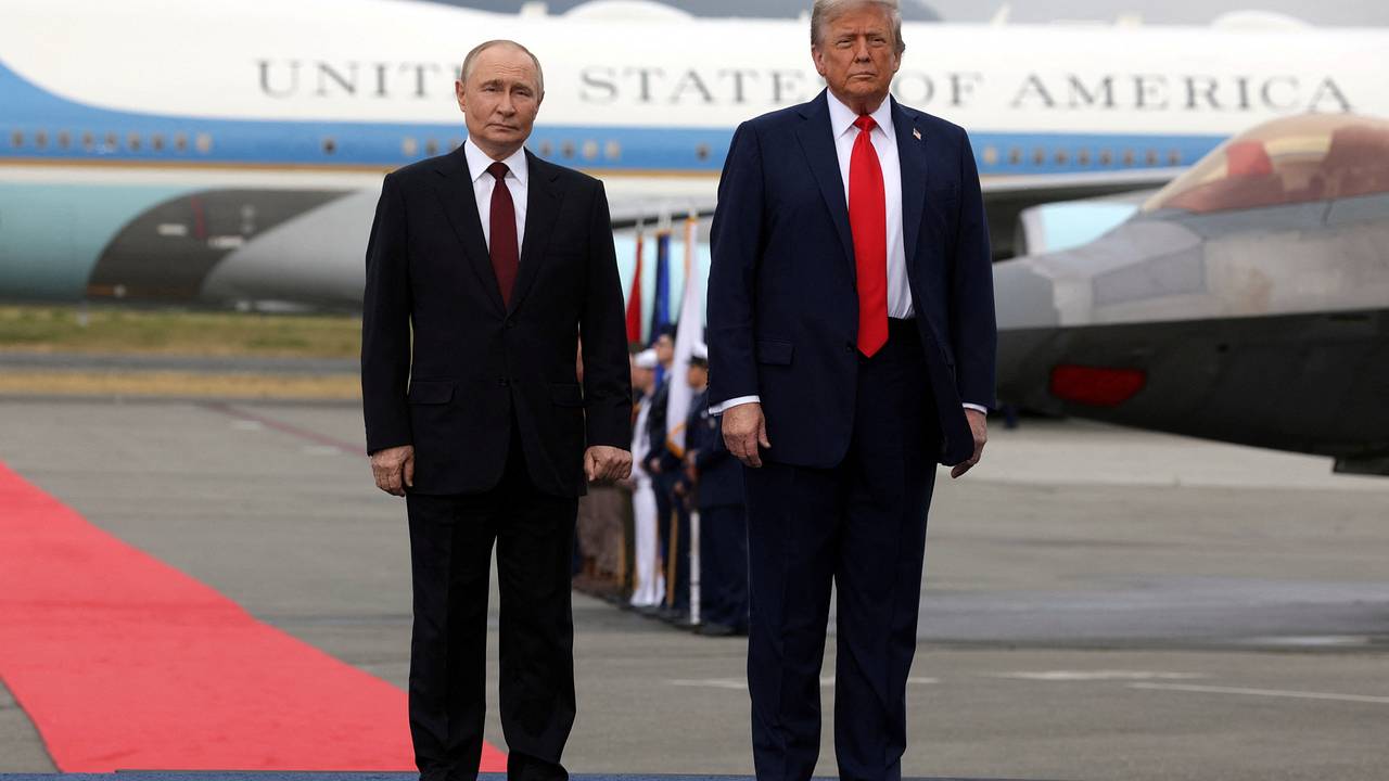 В России резко ответили на заявления Вашингтона о встрече Путина и Трампа в Анкоридже