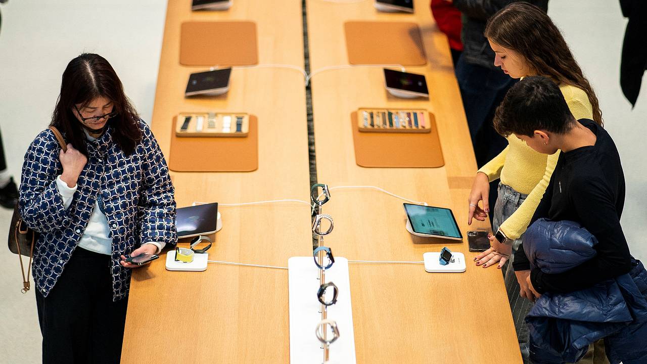 Apple подняла цены на устройства
