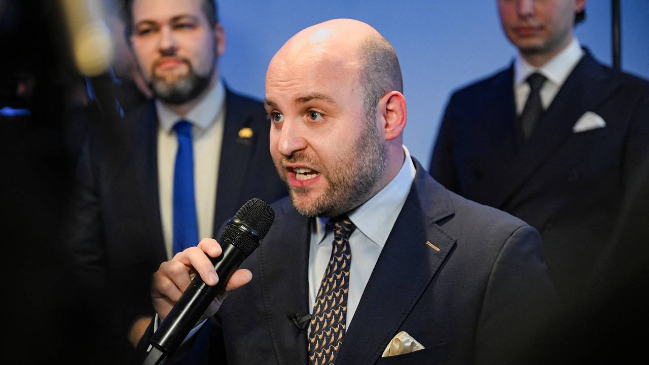 Власти Германии раскритиковали за любовь к Киеву