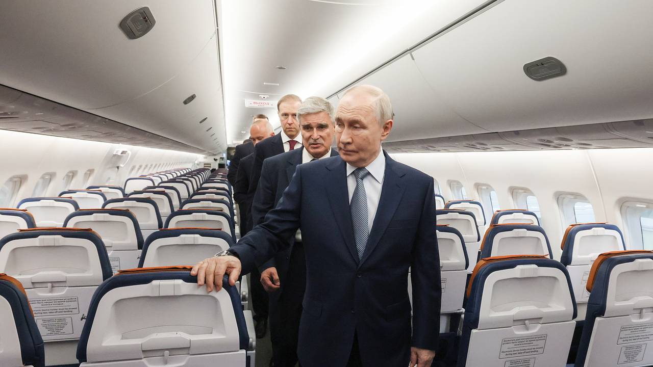 Осмотренный Путиным самолет стал хитом в Индии