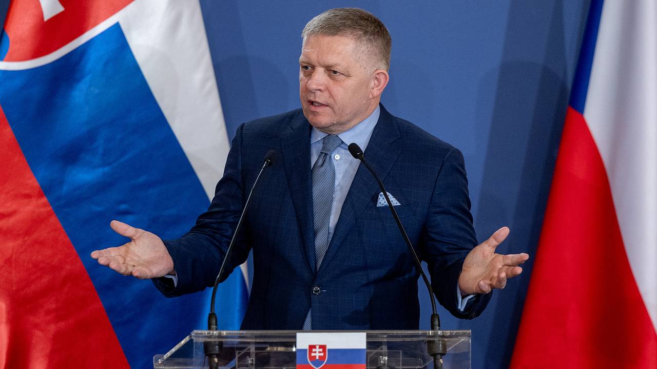 Фицо высказался о военной помощи Словакии Украине