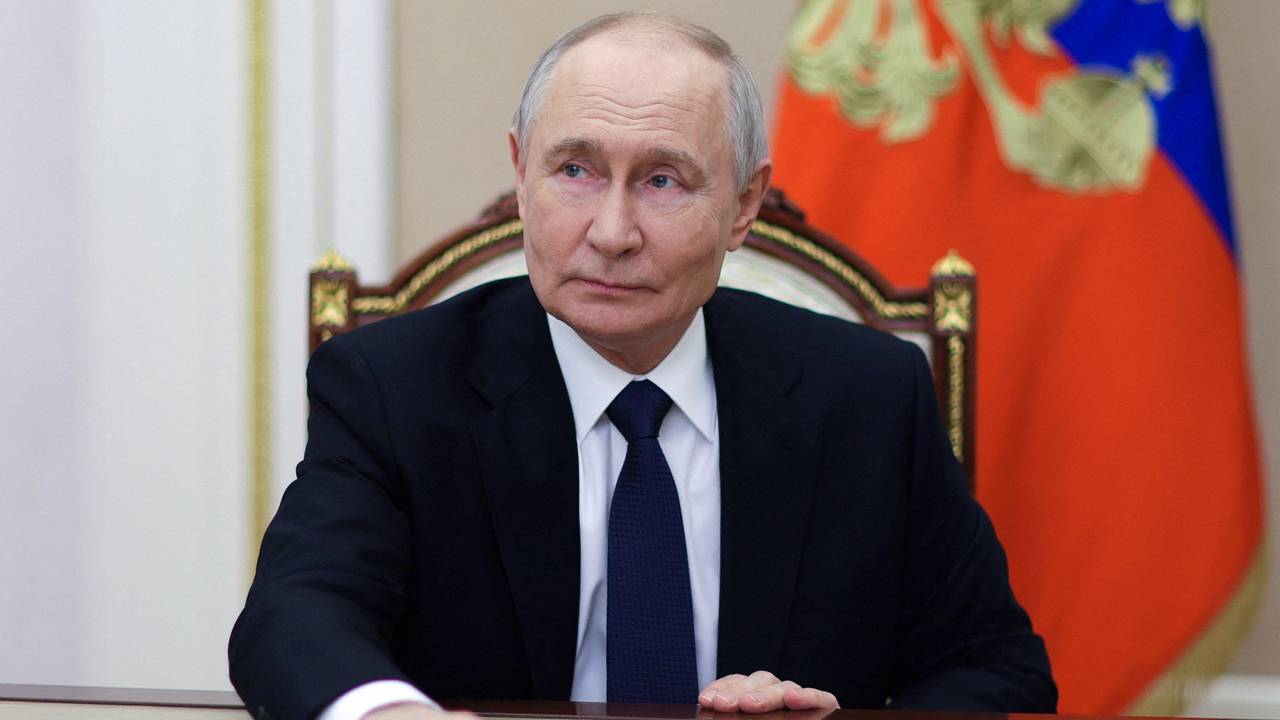 Путин назвал нынешнее время судьбоносным для страны