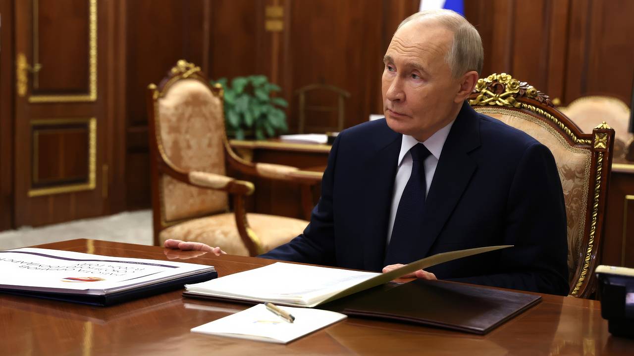 Путин высказался об очередях на АЗС