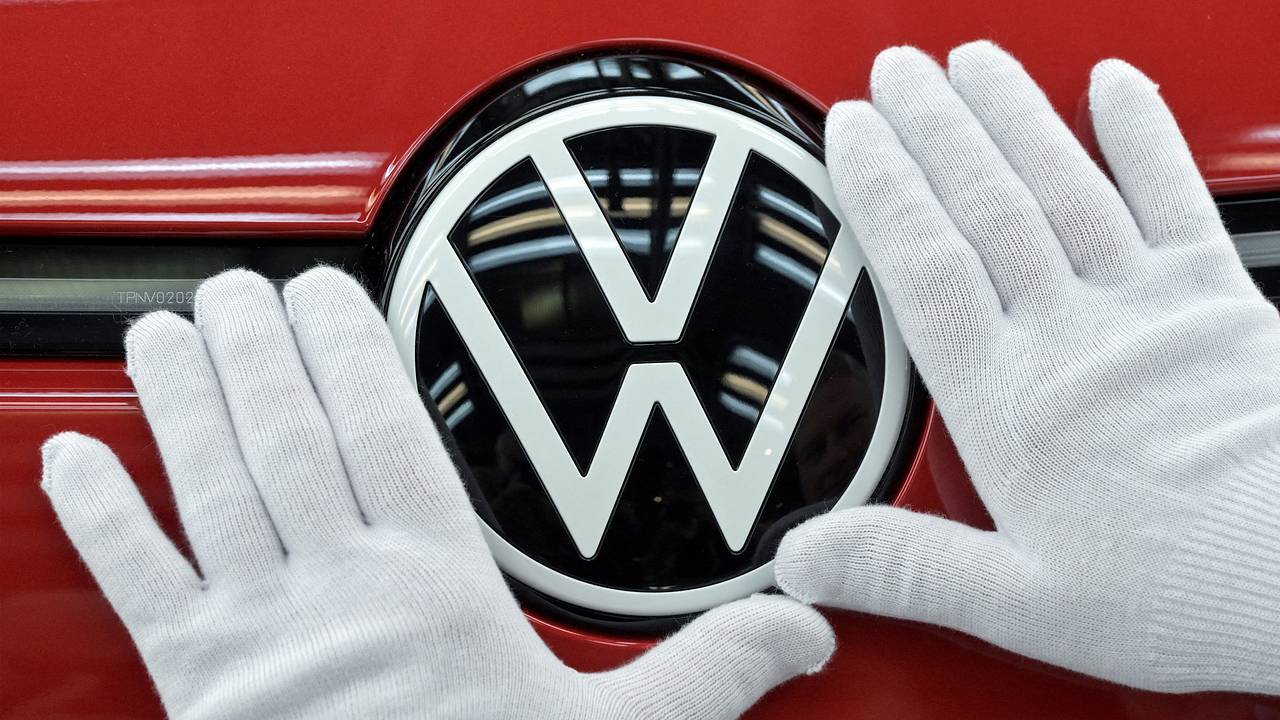 Покинувший Россию автоконцерн начал распродажу активов Покинувший Россию автоконцерн начал распродажу активов