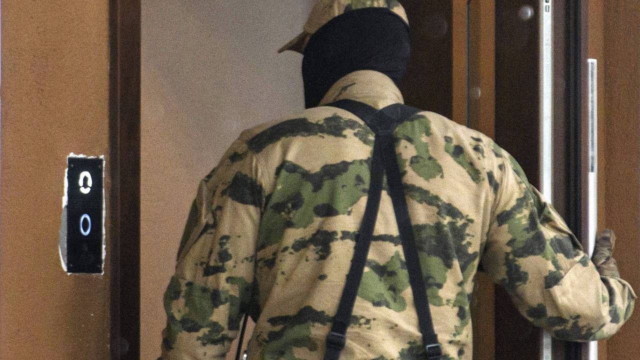 У владельца российской сети заправок начались обыски