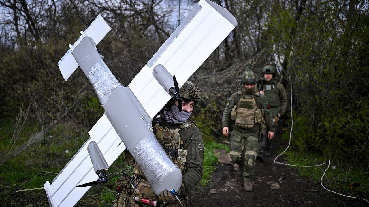 Российская «Молния» получила камеру со 120-кратным зумом Российская «Молния» получила камеру со 120-кратным зумом