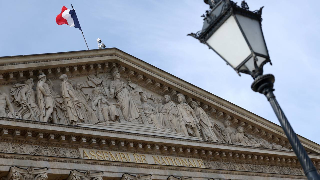 В России предложили вселить в «обезумевших соседей» одну мысль