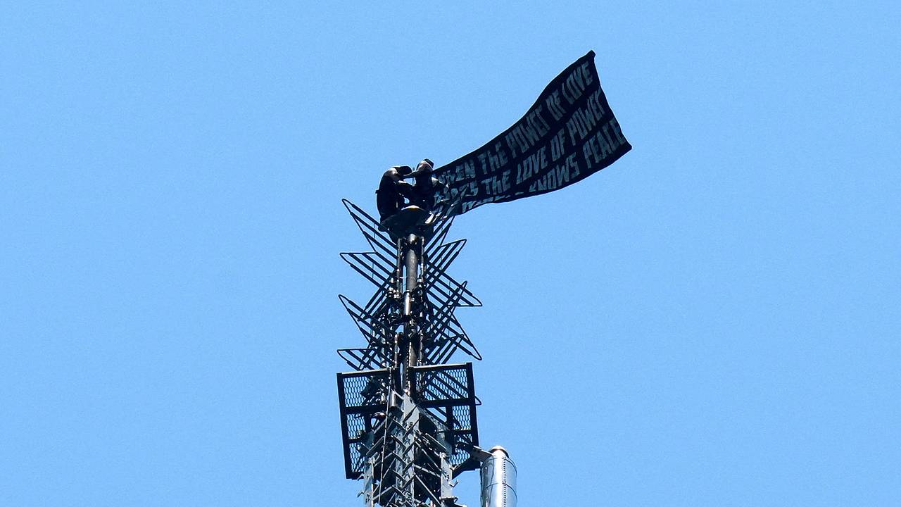 Раскрыта судьба забравшихся на Эмпайр-стейт-билдинг россиян
