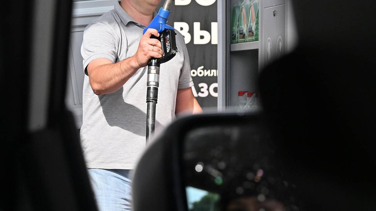 Мошенники стали массово использовать ситуацию с бензином для обмана россиян