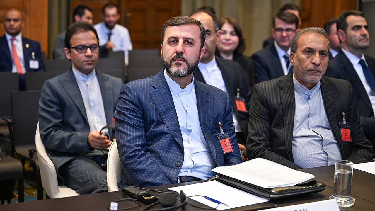 Иран сделал серьезное предупреждение двум странам НАТО Иран сделал серьезное предупреждение двум странам НАТО
