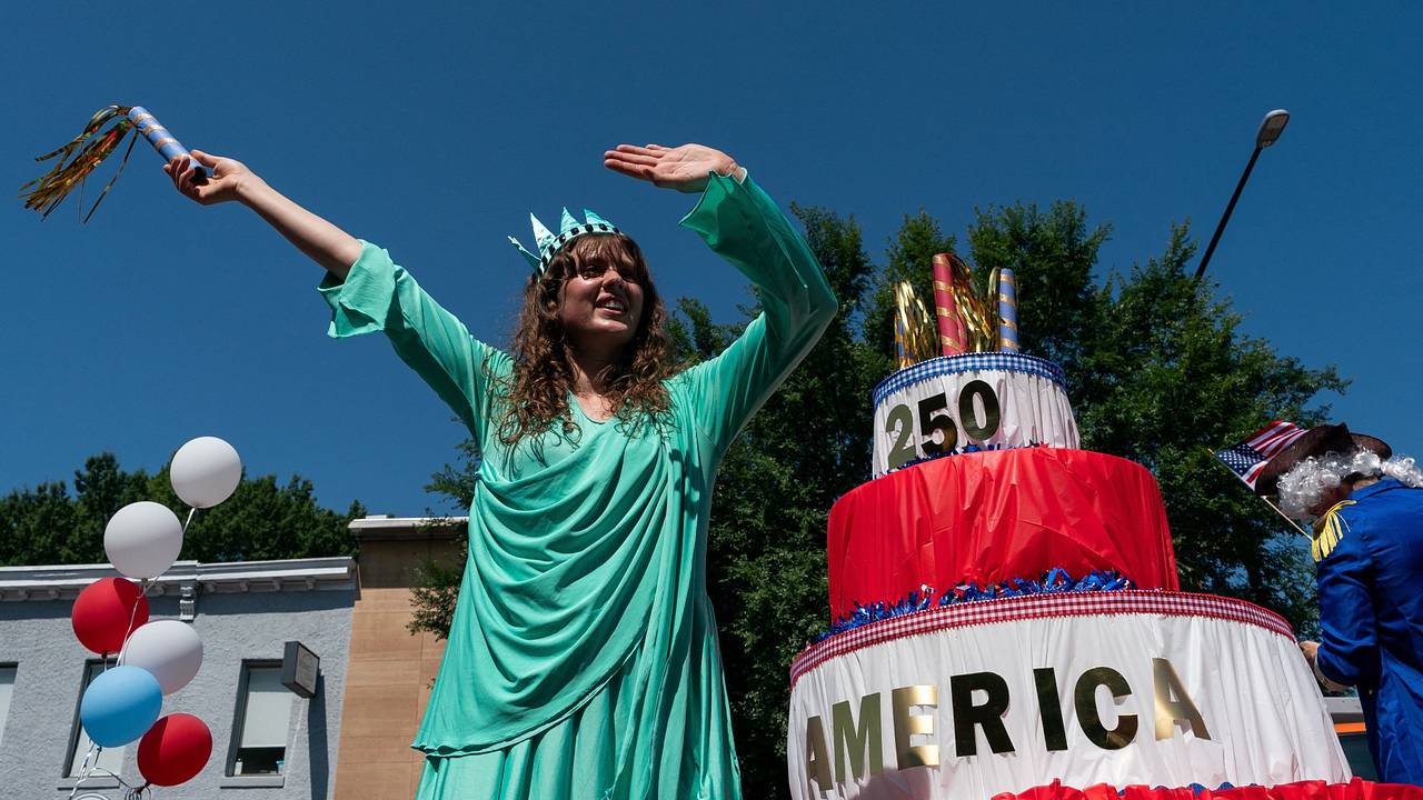 Медведев высказался к 250-летию США