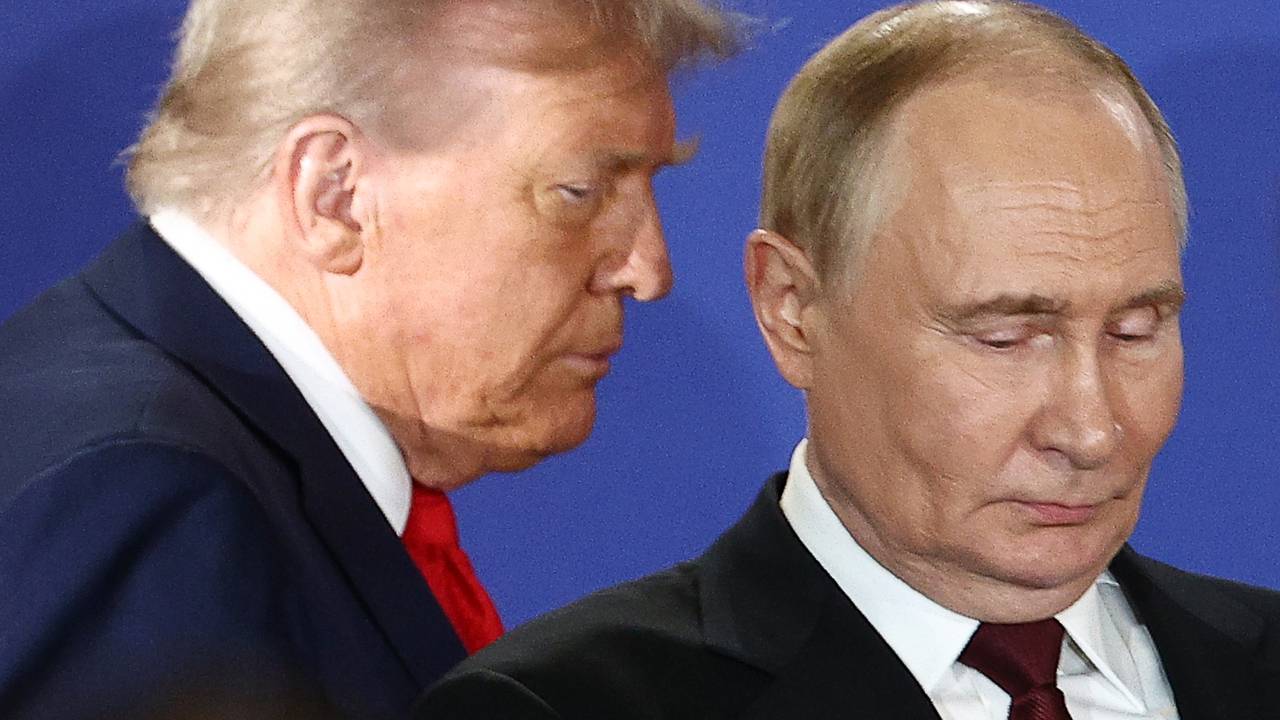 Стало известно о планах Трампа связаться с Путиным после встречи с Зеленским