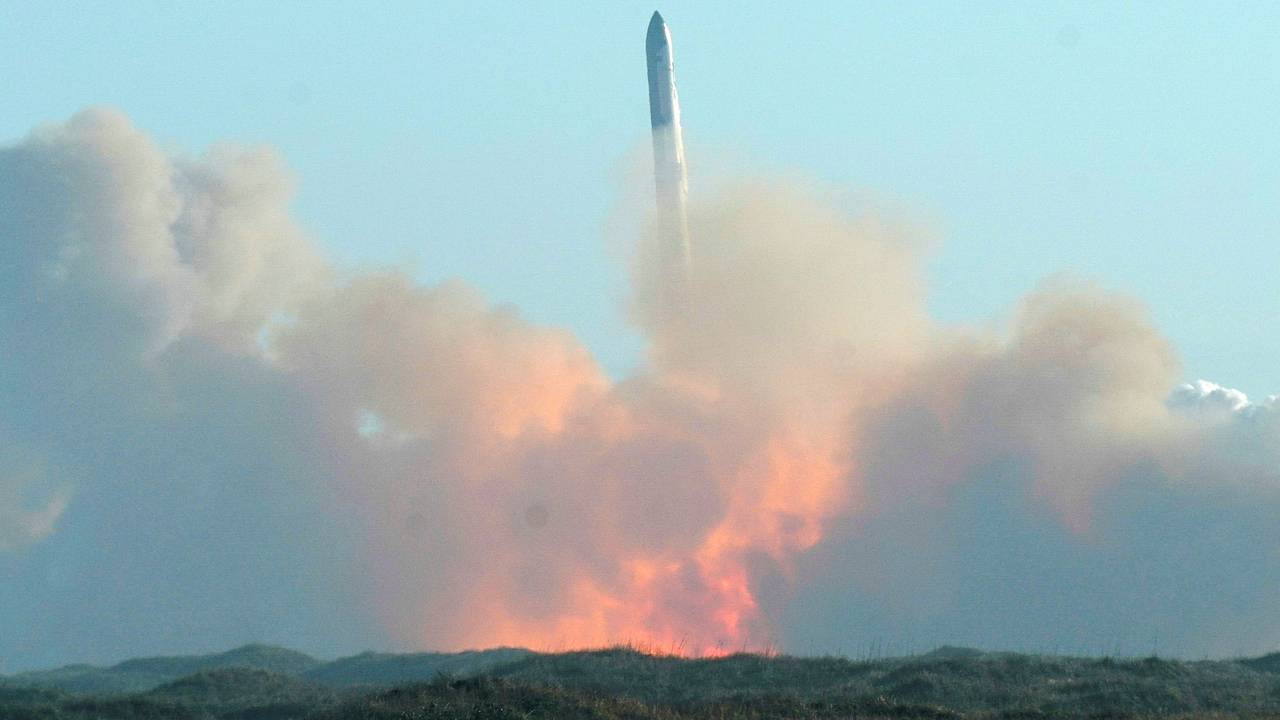 SpaceX за раз запустила 81 спутник