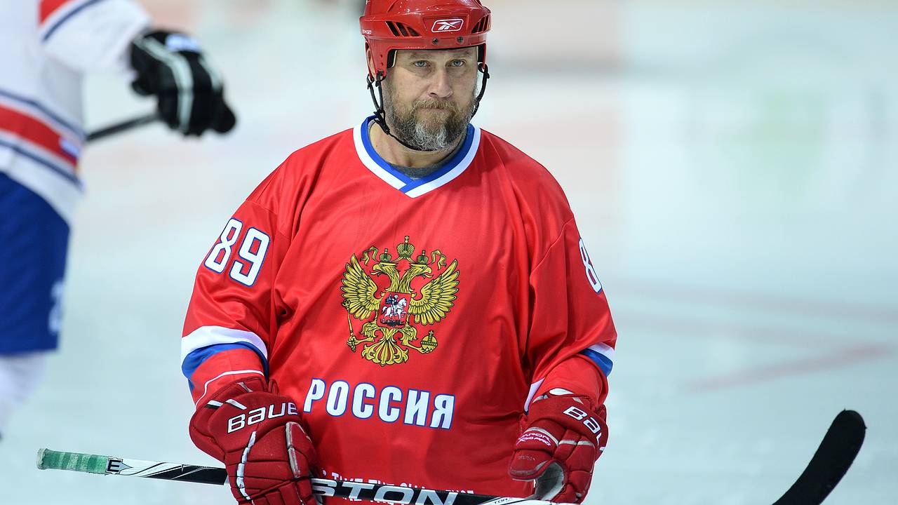 Олимпийского чемпиона по хоккею внесли в базу «Миротворца»