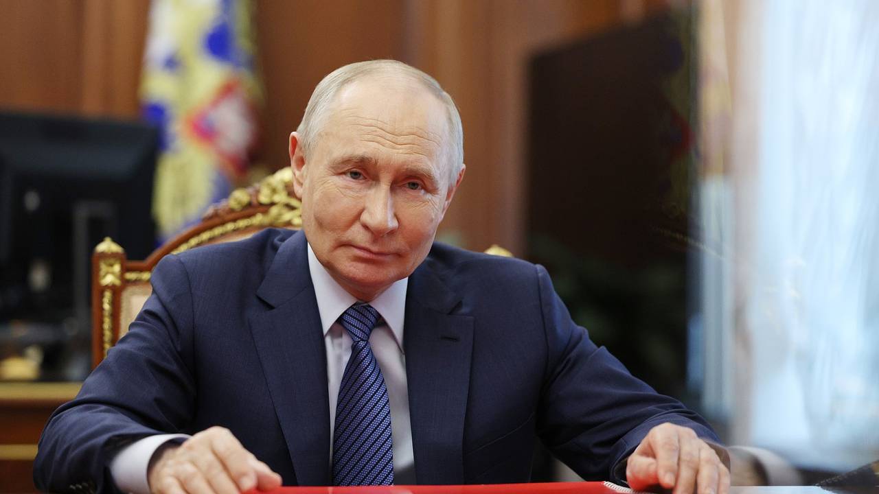 Путин поручил обеспечить субсидии Крыму и Севастополю в связи с подорожанием топлива