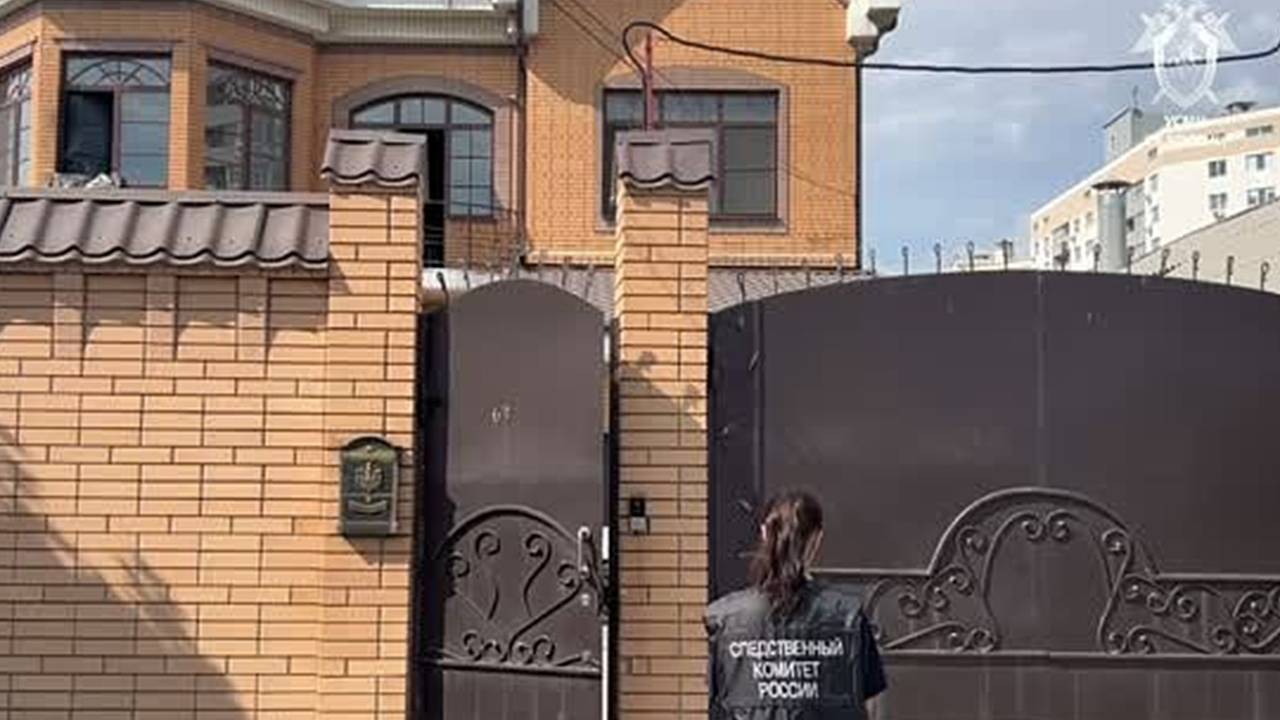 Место расправы бывшего российского полицейского над семьей супруги попало на видео
