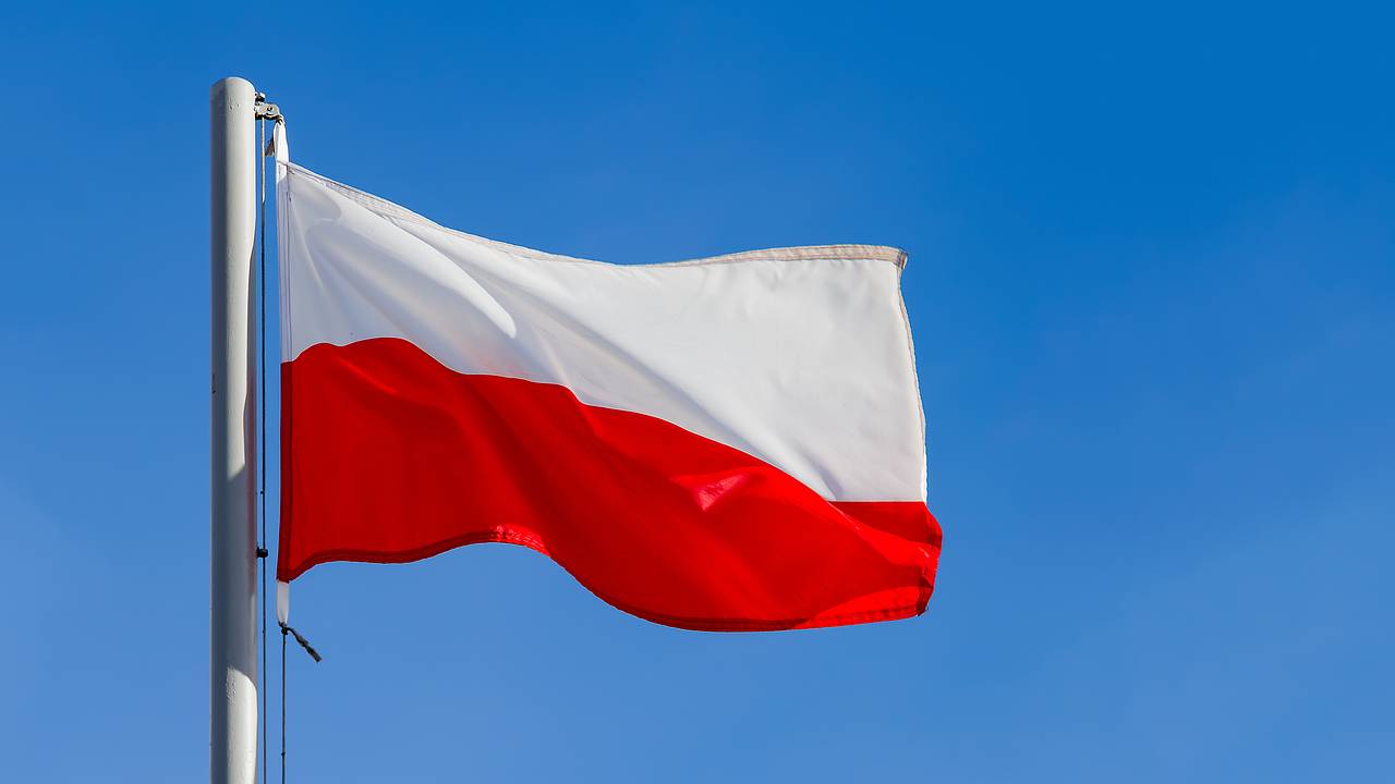 Лидера польской оппозиции освистали на траурных мероприятиях