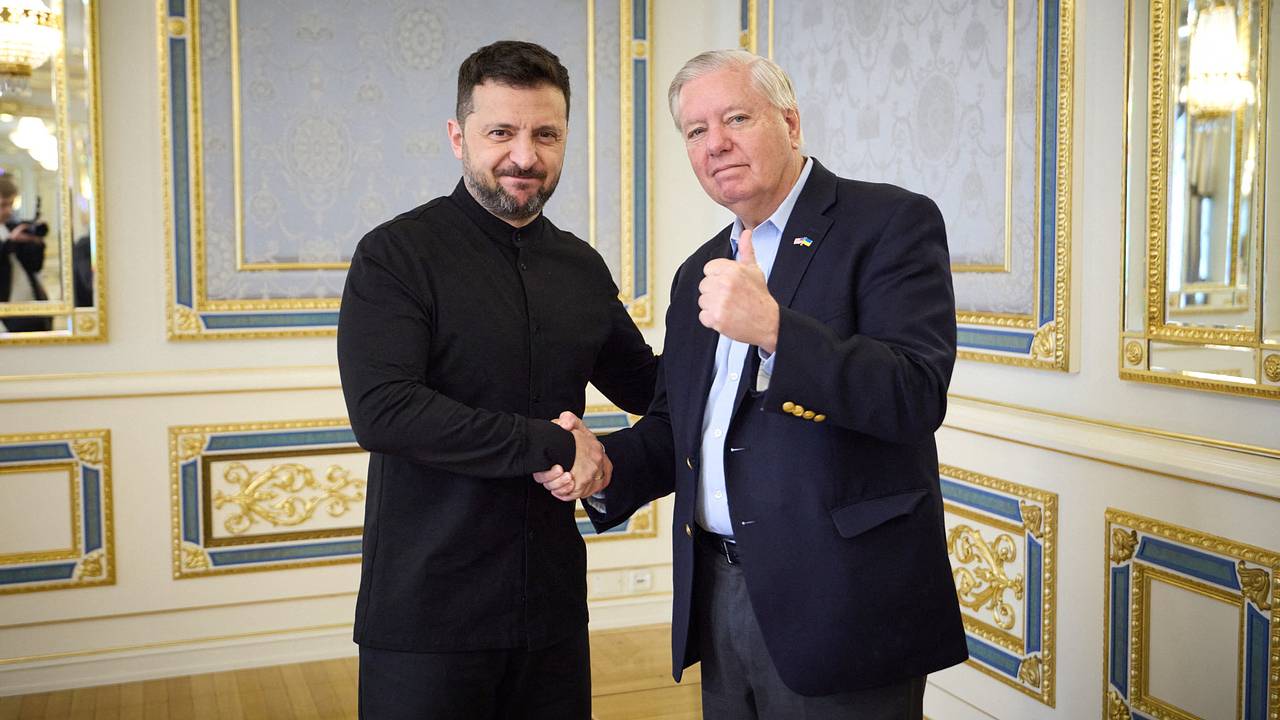 «Слишком много знал?» Скоропостижная смерть сенатора Грэма после поездки на Украину обрастает слухами. Что о ней говорят